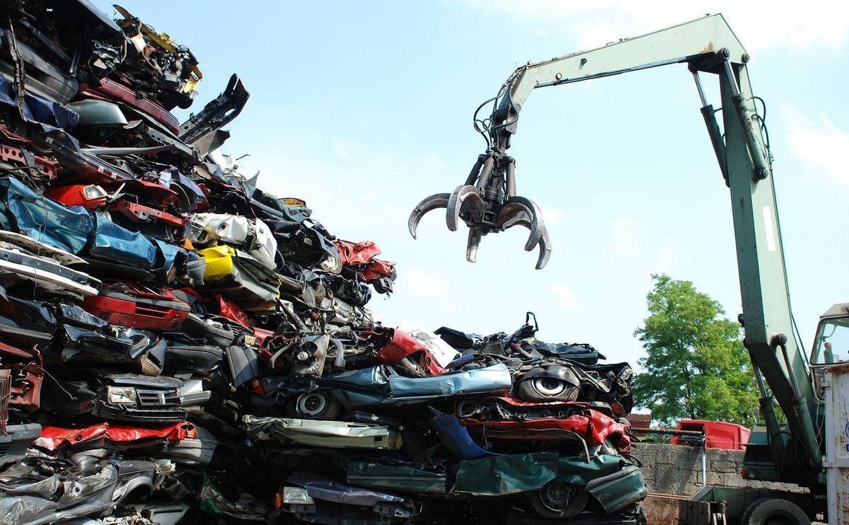 cars being scrapped